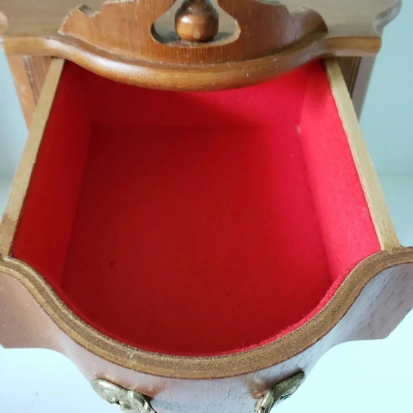 Vintage Schmid Bros Inc Musical Wooden  Jewelry Chest,Tune No.201 Love Story. - Picture 5 of 13